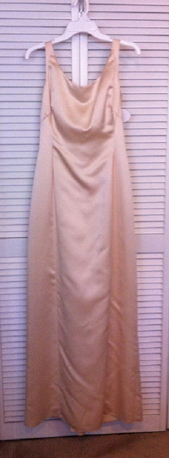 Vestido de mujer Watters & Watters de satén negro con tirantes de 2,5 cm. Talla 10