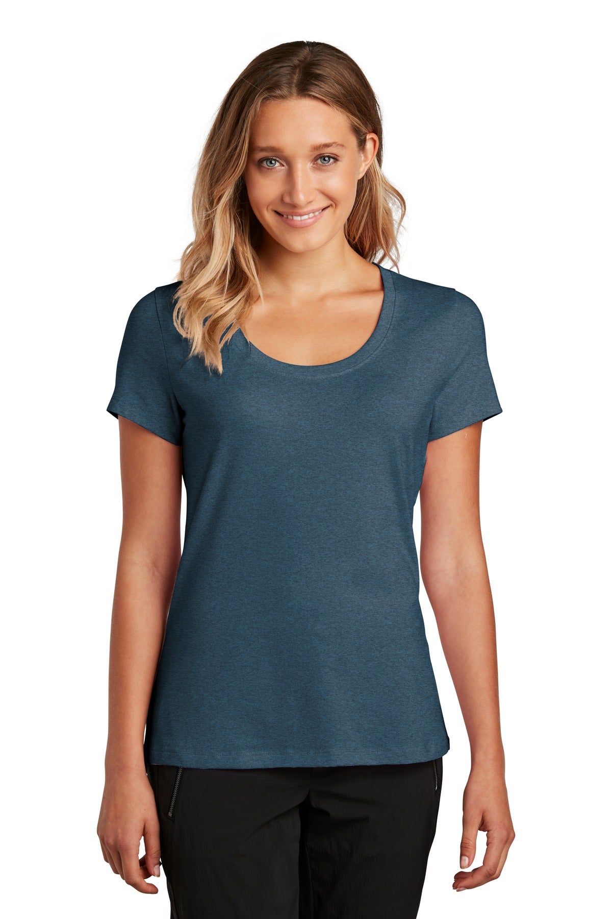 District ? Women's Flex Scoop Neck Tee DT7501