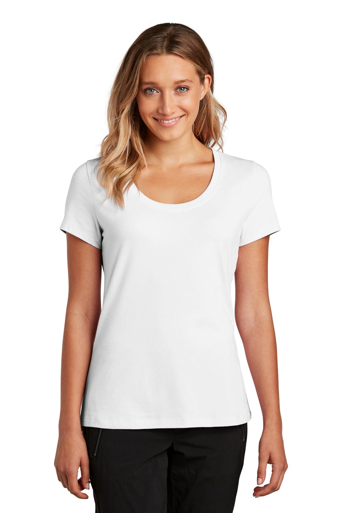 District ? Women's Flex Scoop Neck Tee DT7501